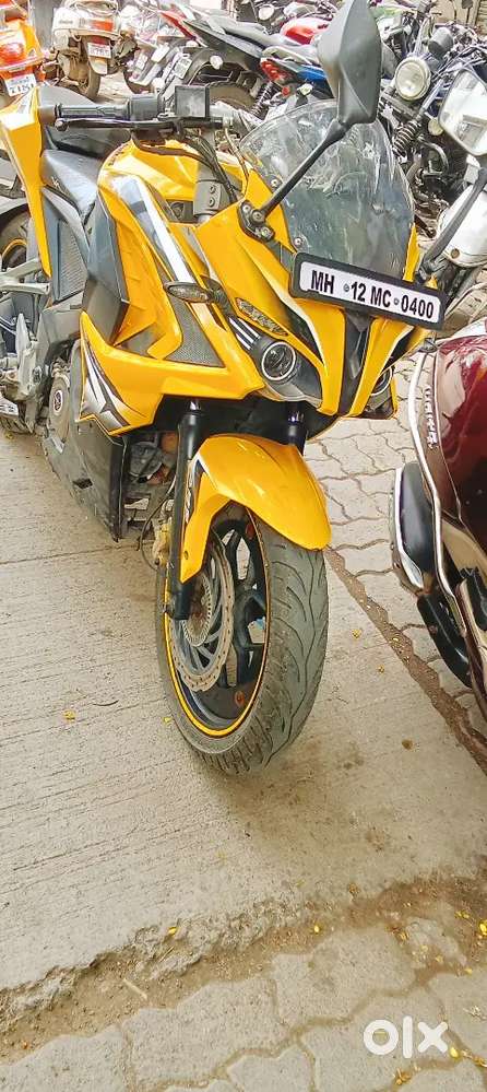 On Road Price Bajaj Pulsar Rs 200 Yellow Price Pulsar Rs200