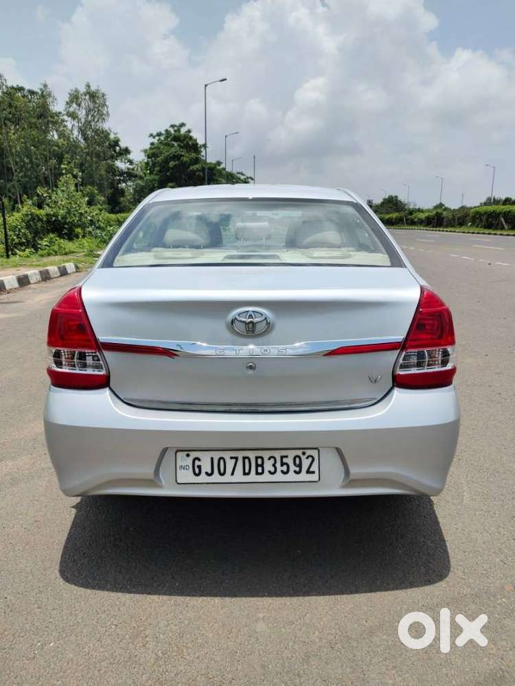 Toyota Etios 1.5 V, 2017, Petrol