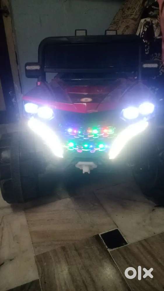 Toy electric car - Photo 1