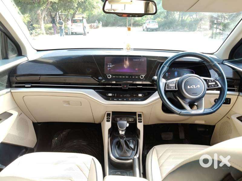 Kia Carens 1.4 Luxury 7 Str, 2022, Petrol