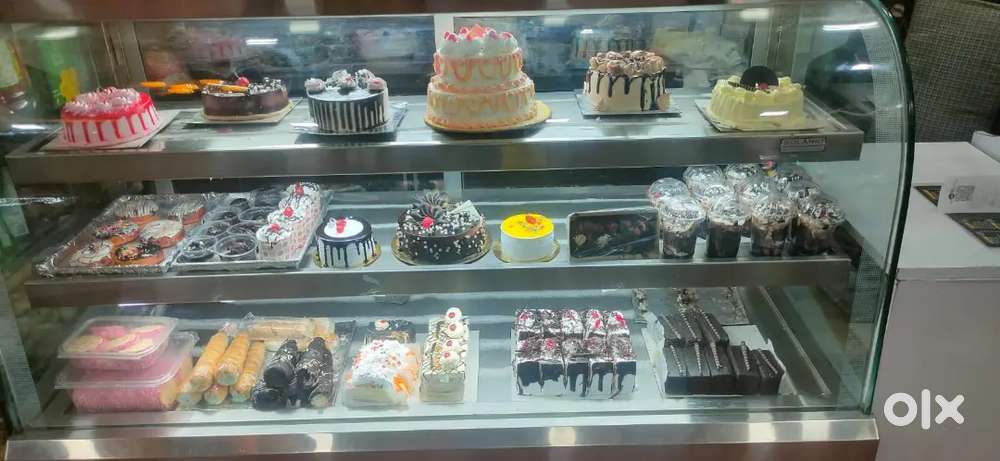 Cake and sweets display fridge
