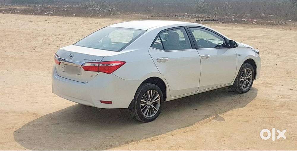 Direct Owner - Toyota Corolla Altis 2016 Excellent Condition