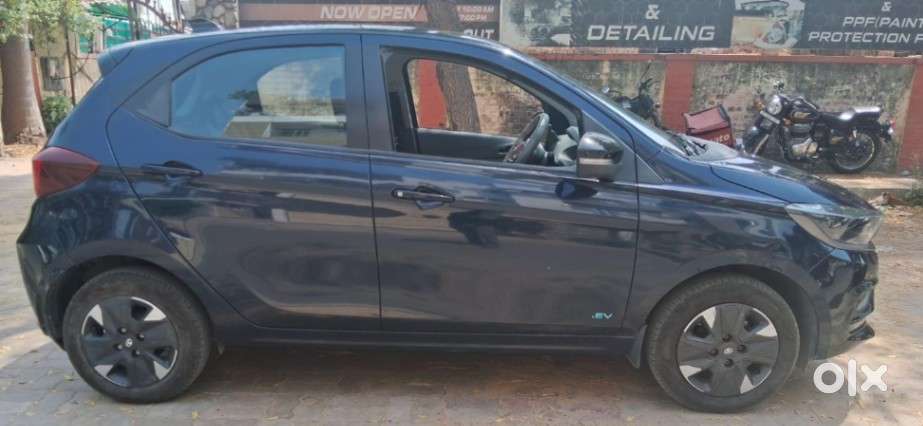 Tata Tiago 1.05 Revotorq Xz, 2025, Electric