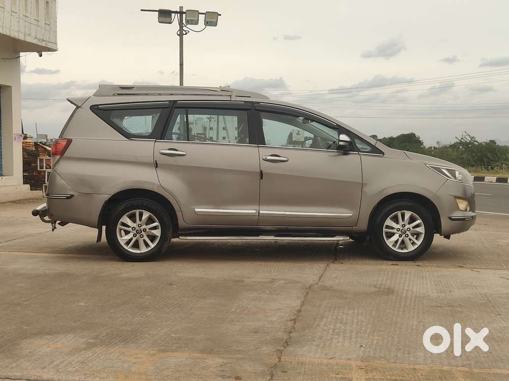 Toyota Innova Crysta Diesel 2017