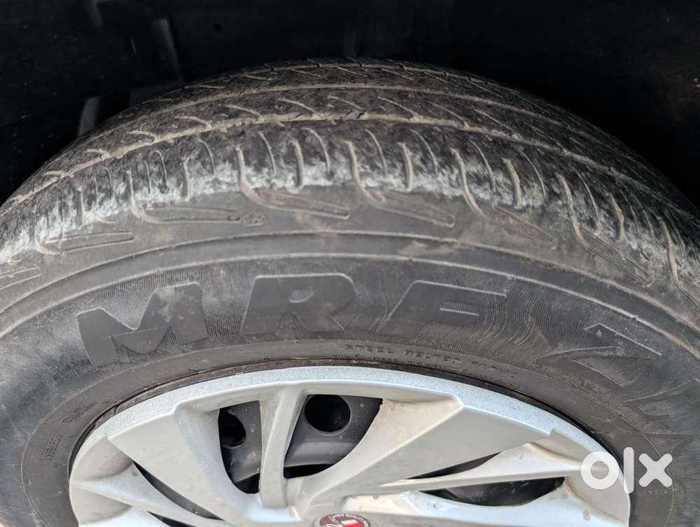 Maruti Suzuki Swift Dzire, 2012, Petrol