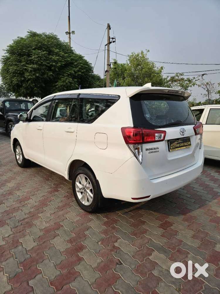 Toyota Innova Crysta 2.4 G Mt 8s, 2019, Diesel
