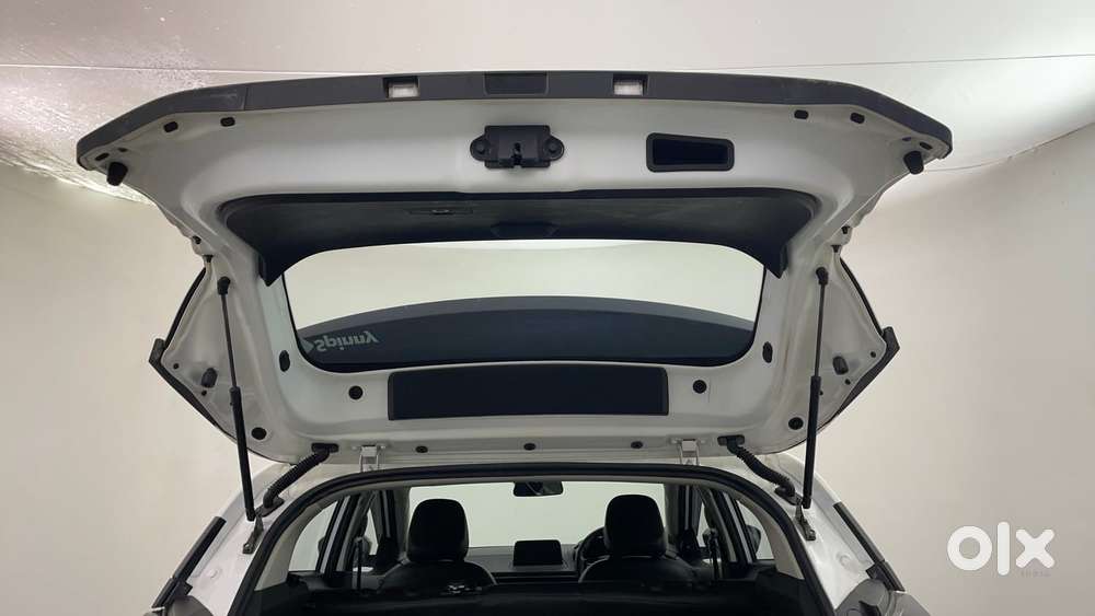 Tata Nexon Pure (s) 1.2 Petrol 6amt, 2024, Petrol