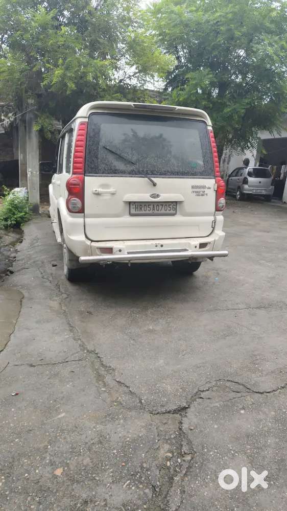 Mahindra Scorpio Vlx 2013