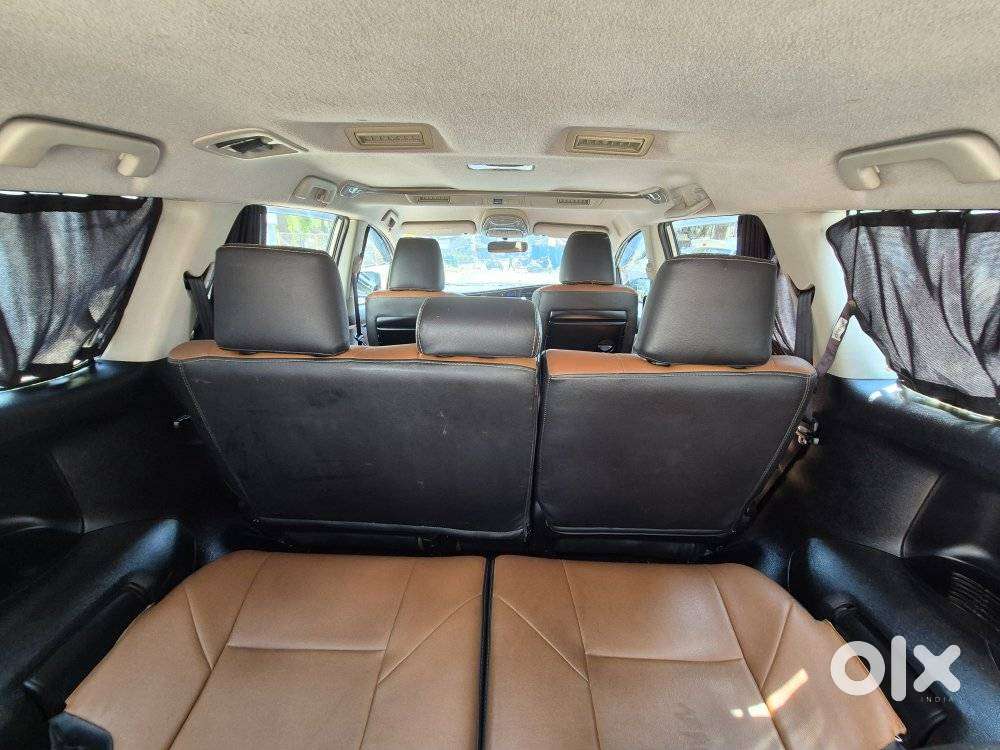 Toyota Innova Crysta 2.4 Vx Mt 8s, 2016, Diesel