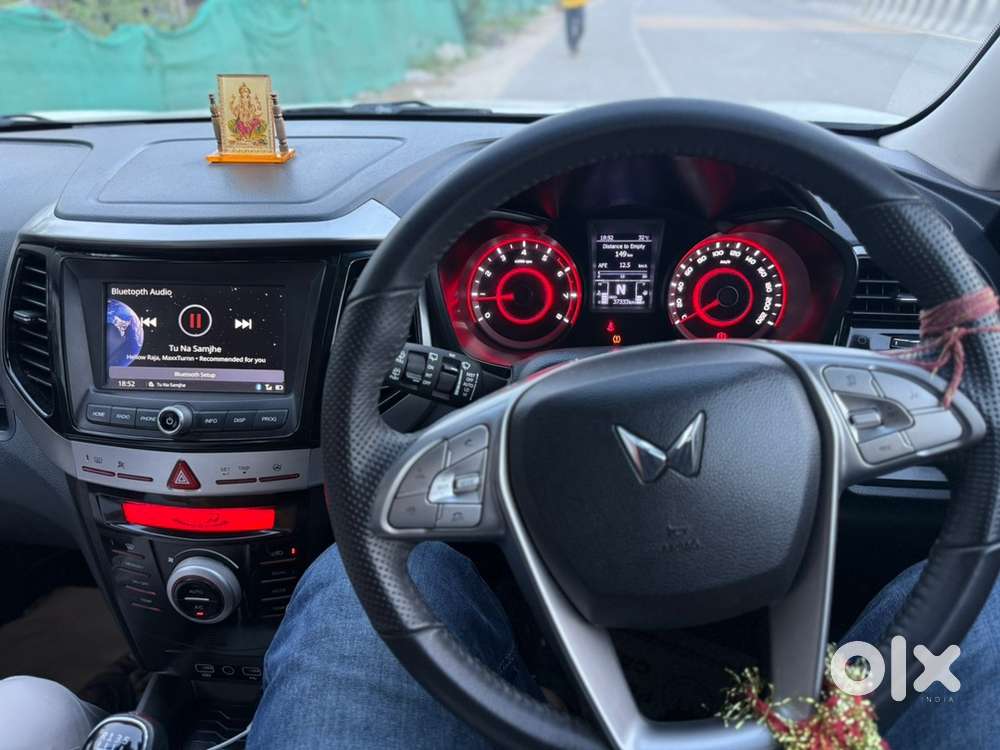 Mahindra Xuv300 Petrol 2023 Top Modal