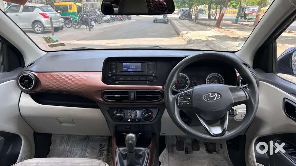 Hyundai Aura Company Cng