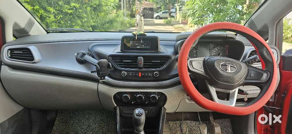 Tata Altroz Petrol 2020 Manual