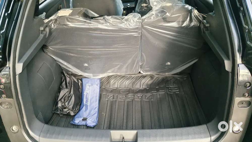 Nissan Magnite1.0 Visa Plus Black  2025 Petrol Well Maintained