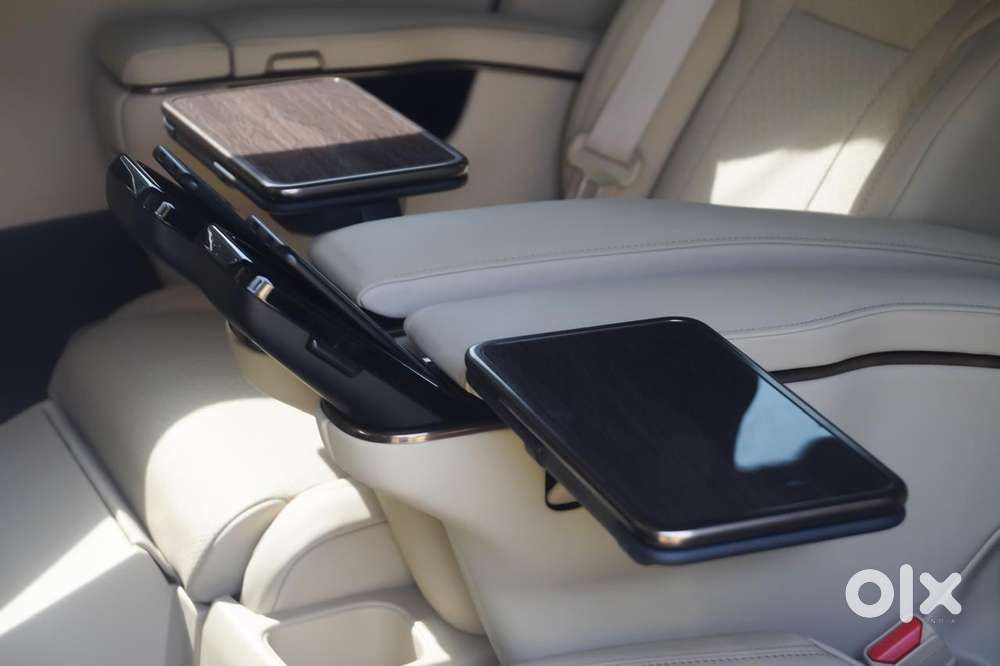 Toyota Vellfire Vip – Executive Lounge, 2025, Petrol