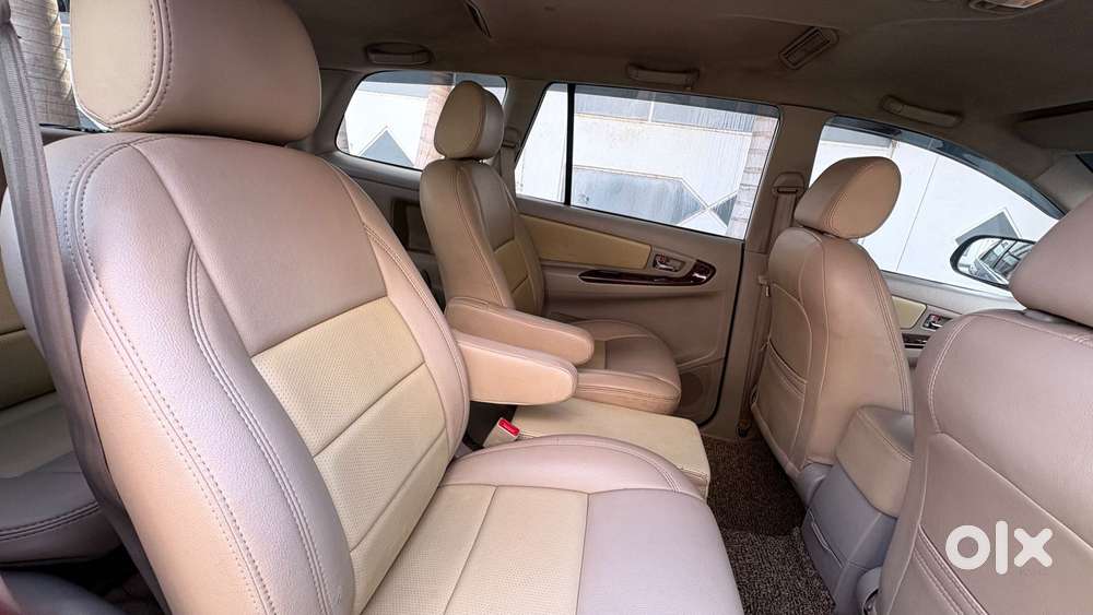 Toyota Innova 2.5 V 7 Str, 2014, Diesel