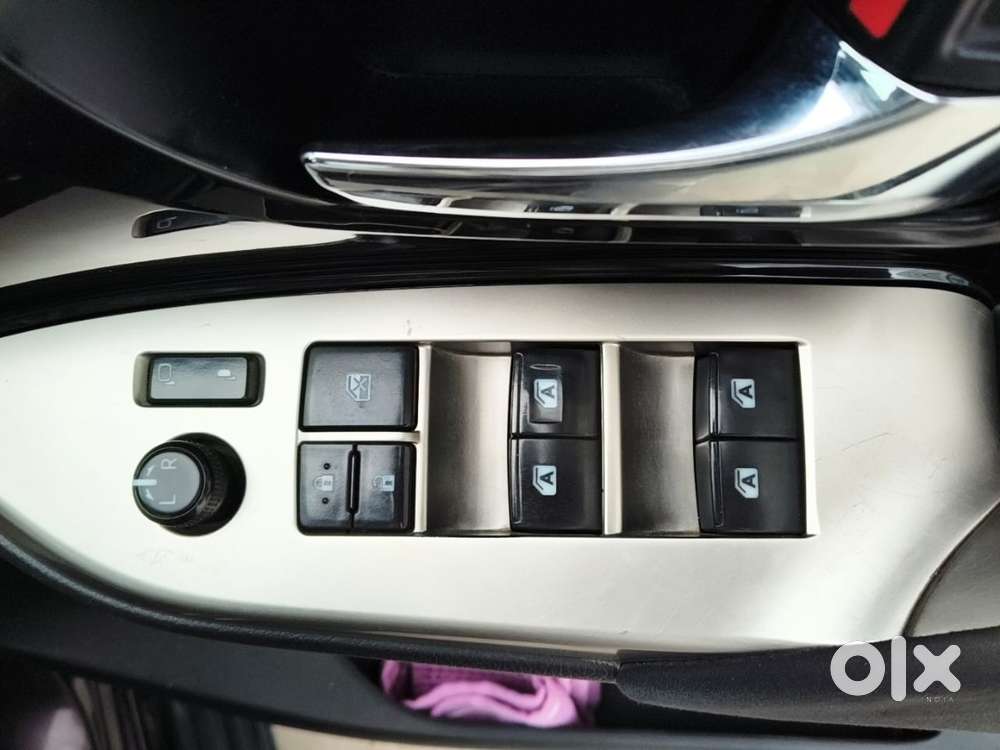 Toyota Innova Crysta 2.4 Z 7 Str, 2017, Diesel