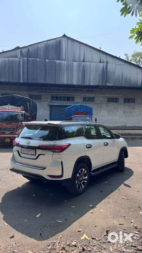 Toyota Fortuner Legender 2023