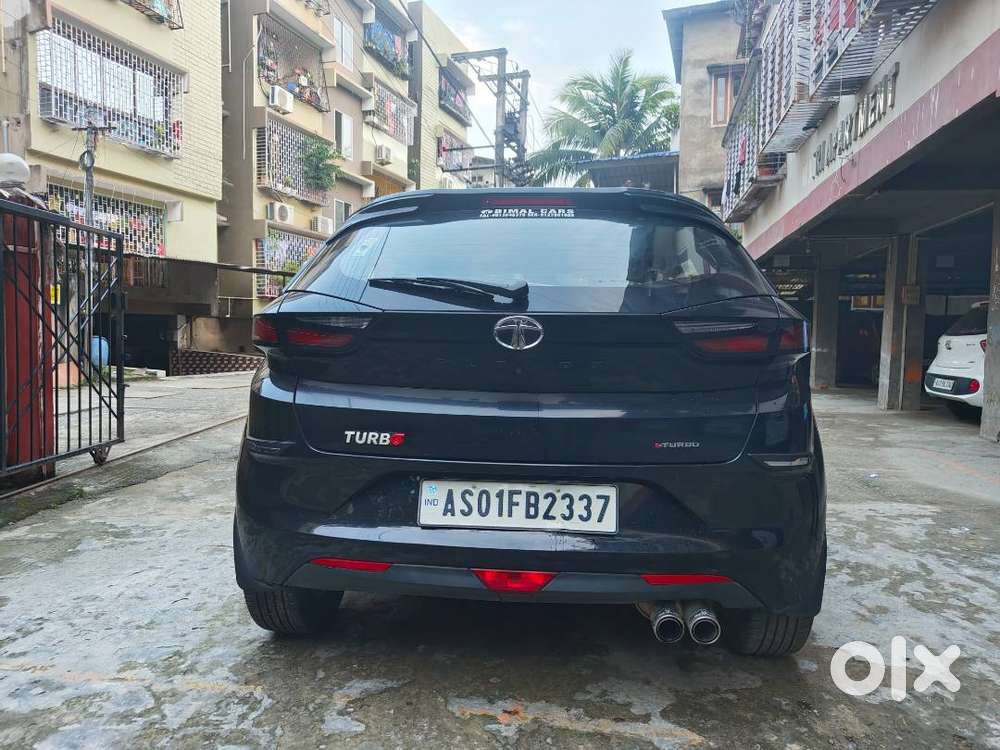 Tata Altroz Iturbo Xz+ Dark Edition