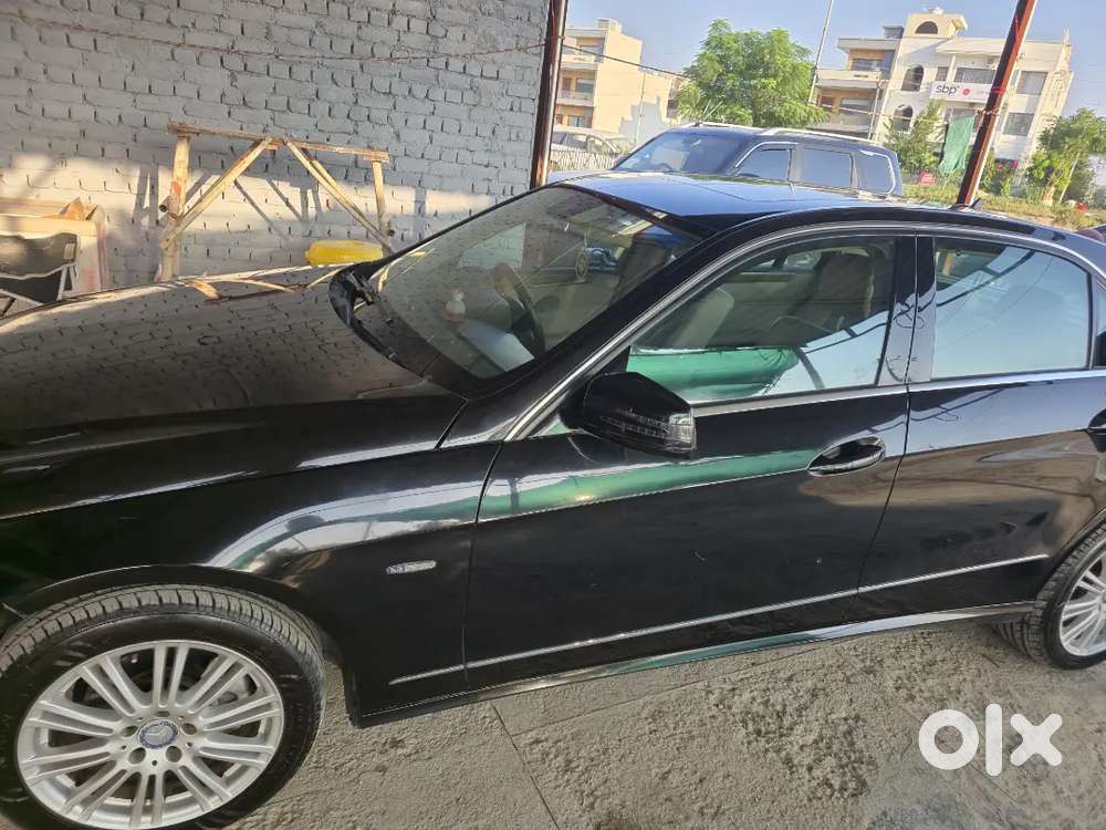 Mercedes-benz E-class 2010 Petrol 105000 Km Driven