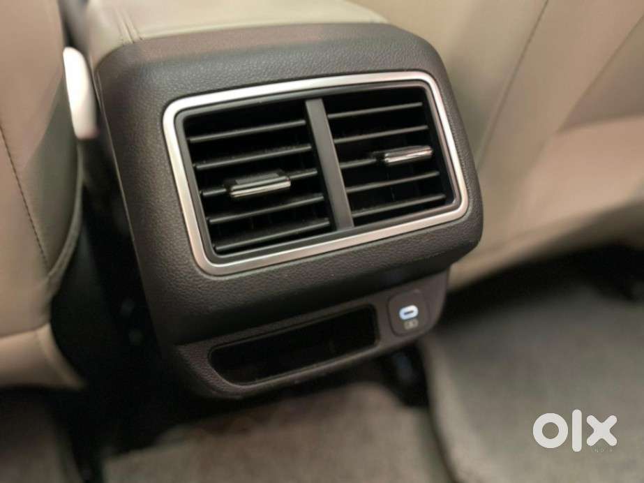 Mahindra Xuv700 2.2 Ax 7 Diesel At Luxury Pack Str Awd, 2022, Diesel