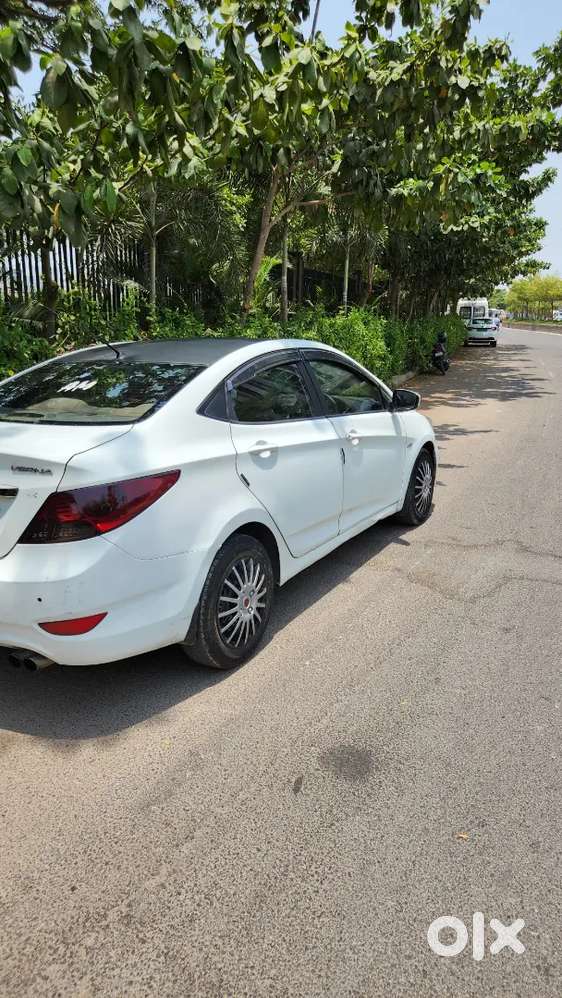 Hyundai Verna 2011 Diesel 87000 Km Driven