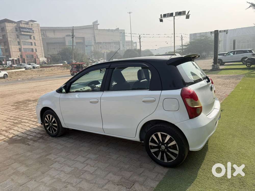 Toyota Etios Liva 1.2 V, 2019, Petrol