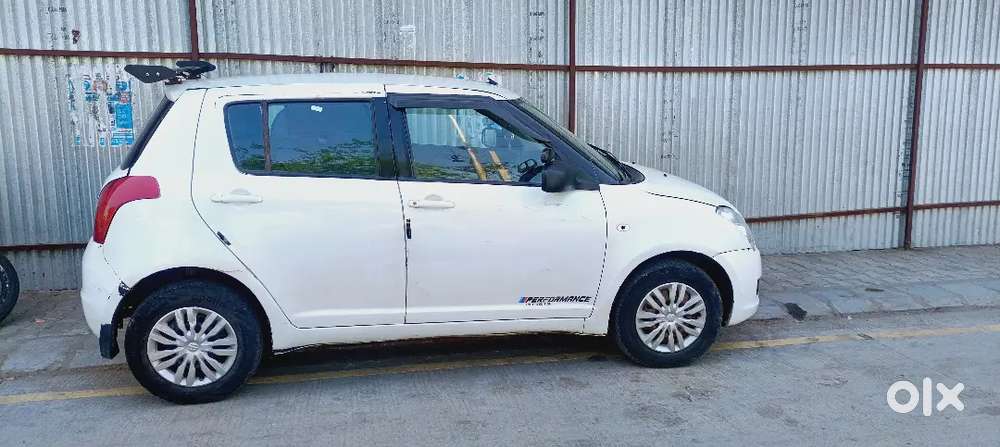Maruti Suzuki Swift 2011 Diesel 90000 Km Driven