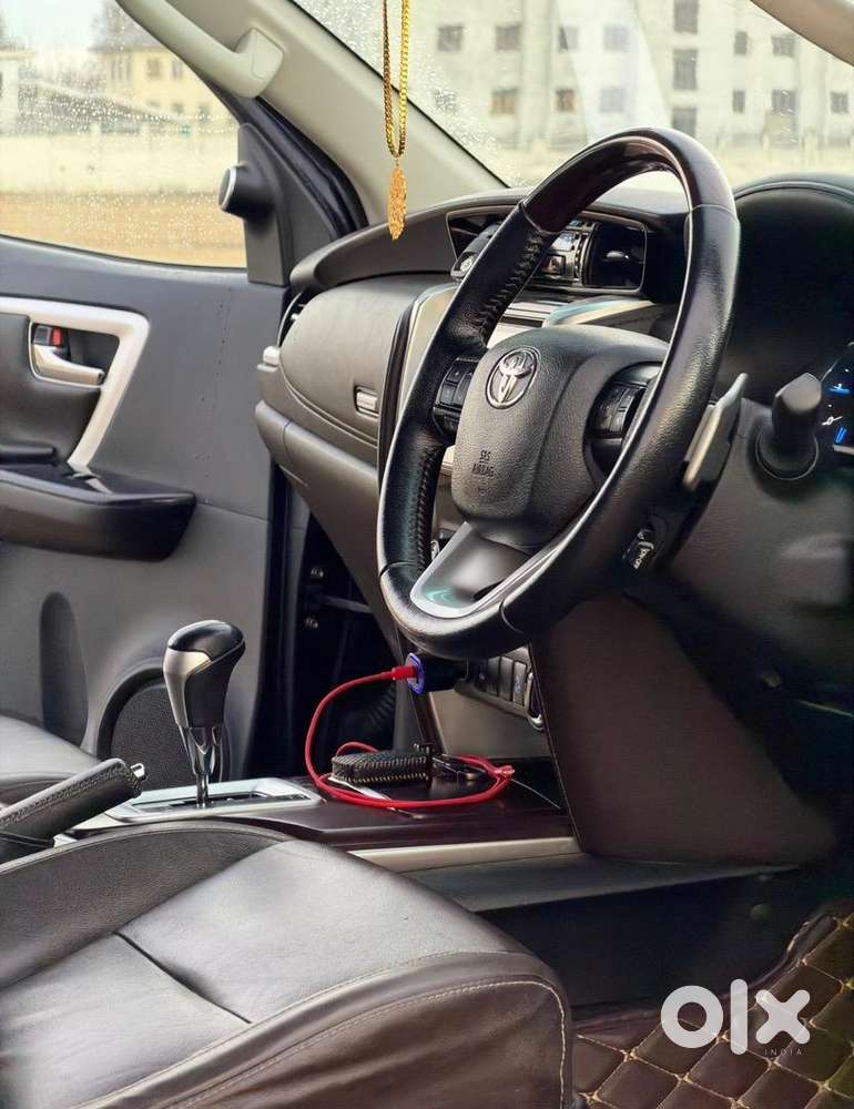 Toyota Fortuner 75000 Km Driven