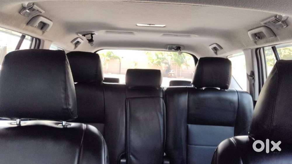 Toyota Innova Crysta 2.4 V 8 Str, 2017, Diesel