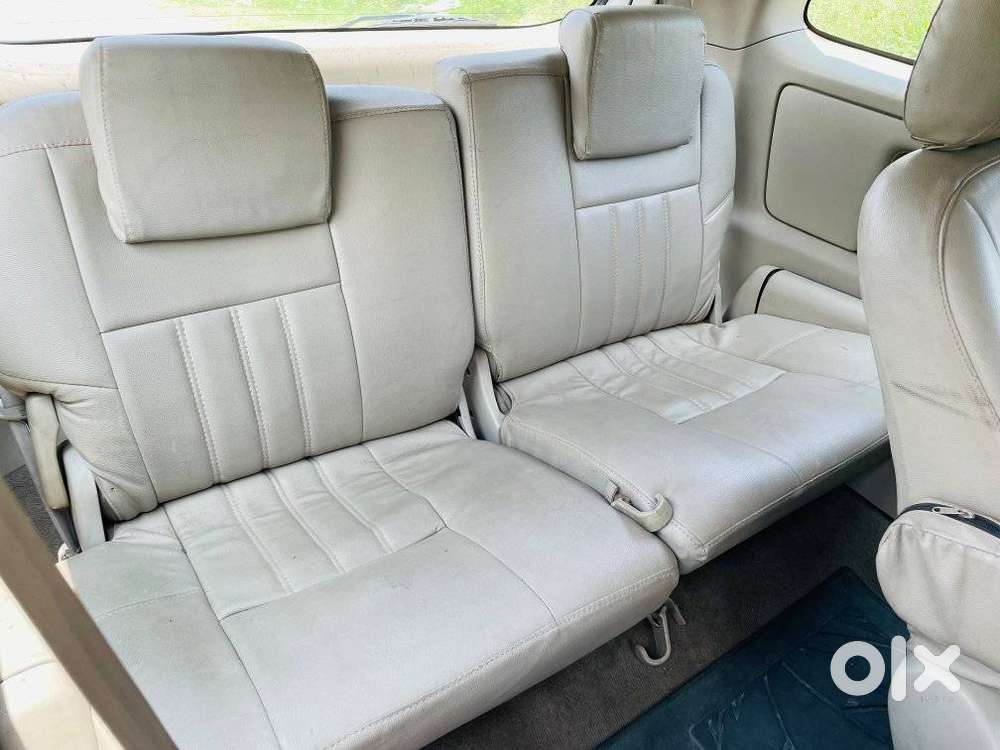 Toyota Innova 2.5 Gx 7 Seater Bs Iv, 2013, Diesel