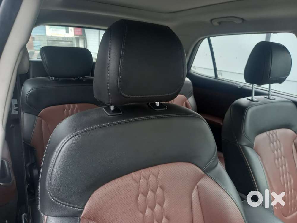 Hyundai Alcazar 2.0 Signature (o) Petrol At 7 Str, 2022, Petrol