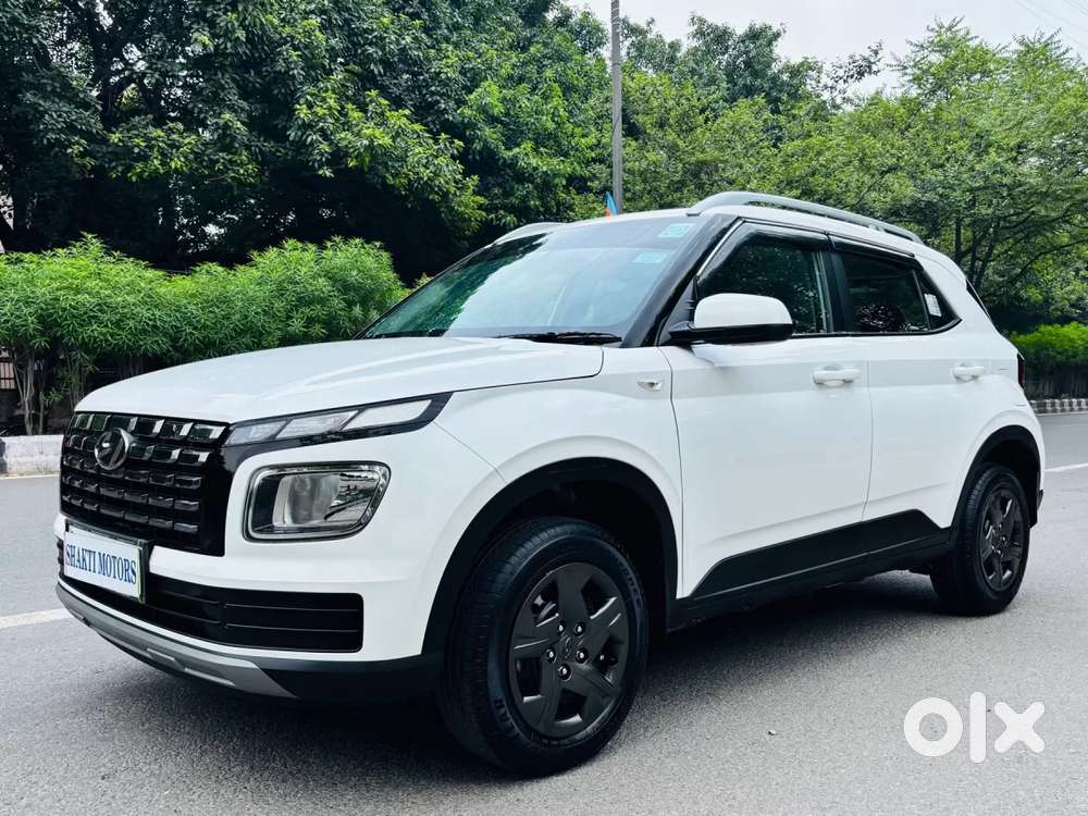Hyundai Venue, 2025, Petrol