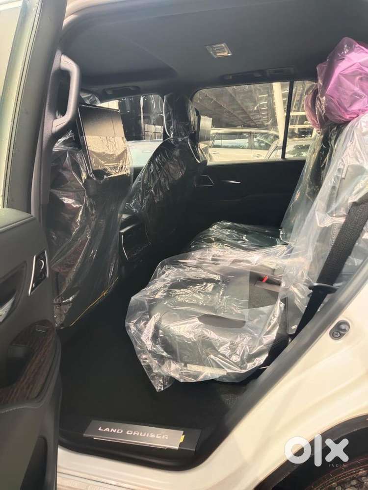 Toyota Land Cruiser 2025 Diesel 0 Km Driven