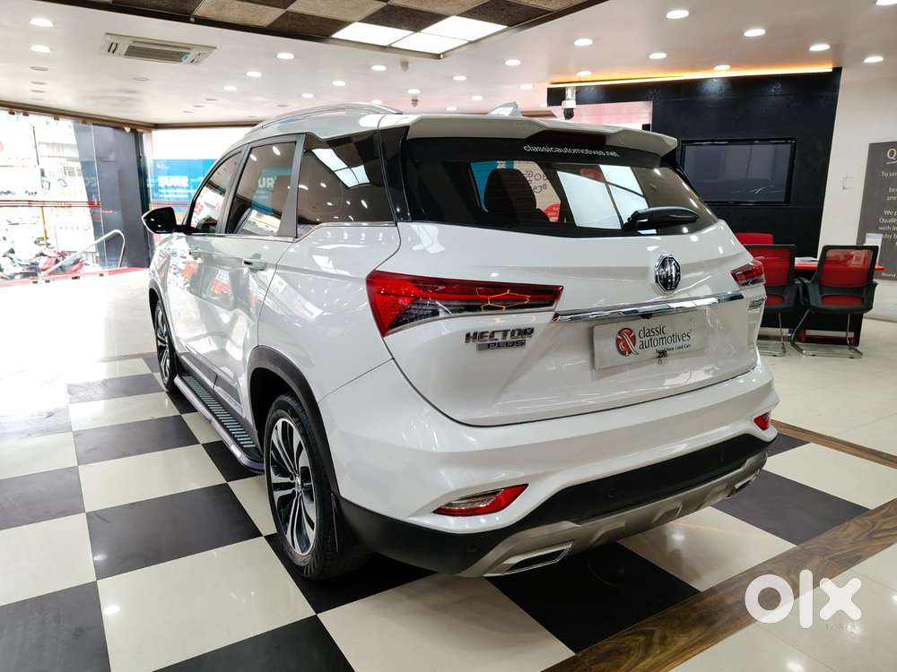 Mg Hector Plus 1.5 Sharp Turbo Cvt 6 Str, 2022, Petrol