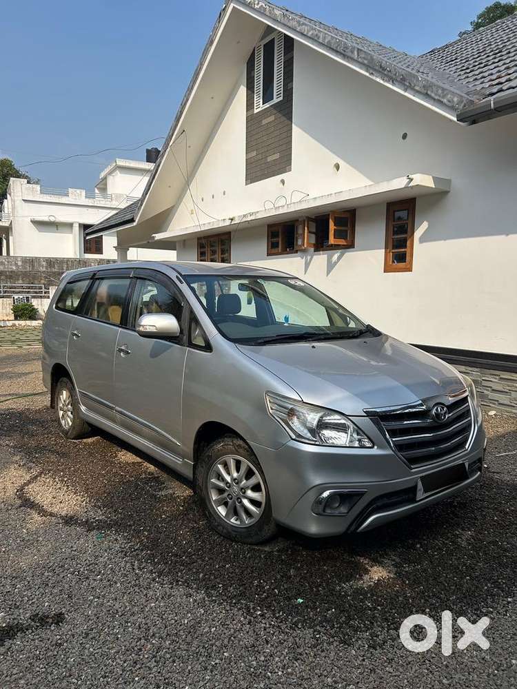 Toyota Innova 2014 Diesel 133000 Km Driven
