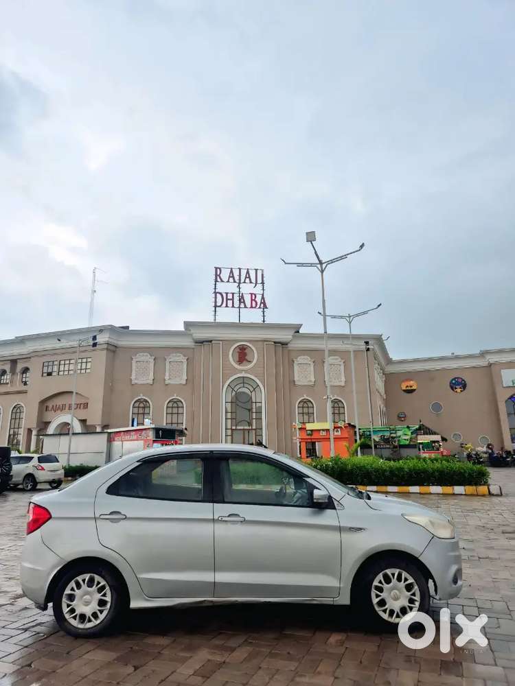 Ford Aspire Titanium Blu 2016