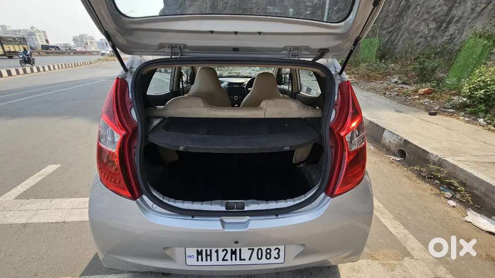 Hyundai Eon 2016 Petrol Good Condition , Tyre New