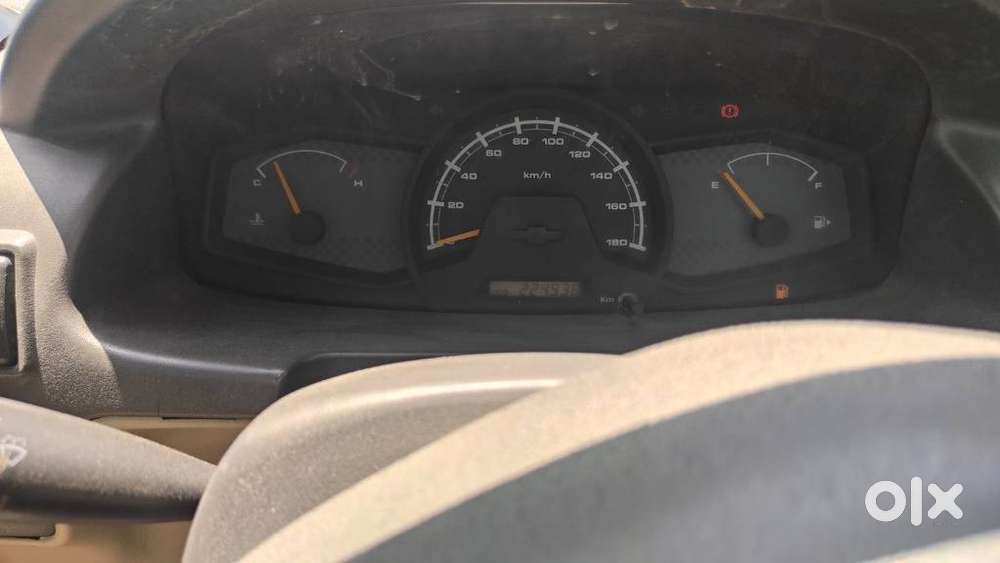 Chevrolet Tavera Neo 3 Ls 10 Seats Bsiv, 2014, Diesel