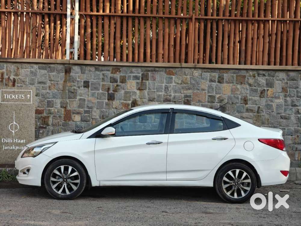 Hyundai Verna 1.6 Sx (o) Vtvt, 2015, Petrol
