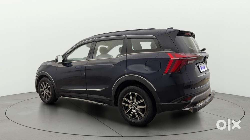 Mahindra Xuv700 2.0 Ax 7 Petrol At Str, 2022, Petrol