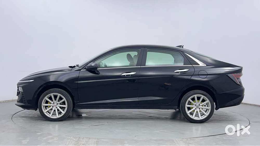 Hyundai Verna 1.5 Sx (o) Petrol Mt, 2023, Petrol