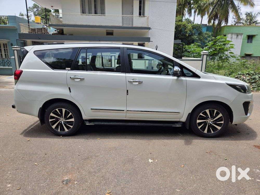 Toyota Innova Crysta 2.4 Z 7 Str, 2022, Diesel
