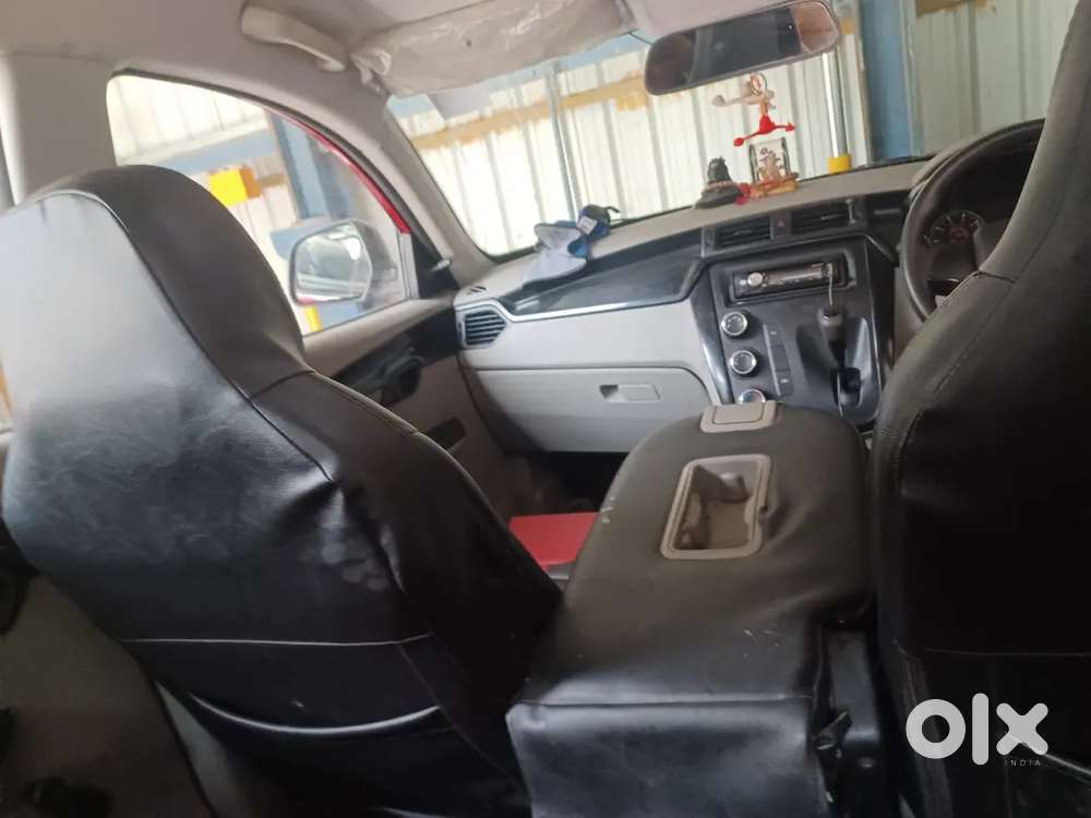 Mahindra Kuv100 July-2017 Petrol 40250 Km Driven
