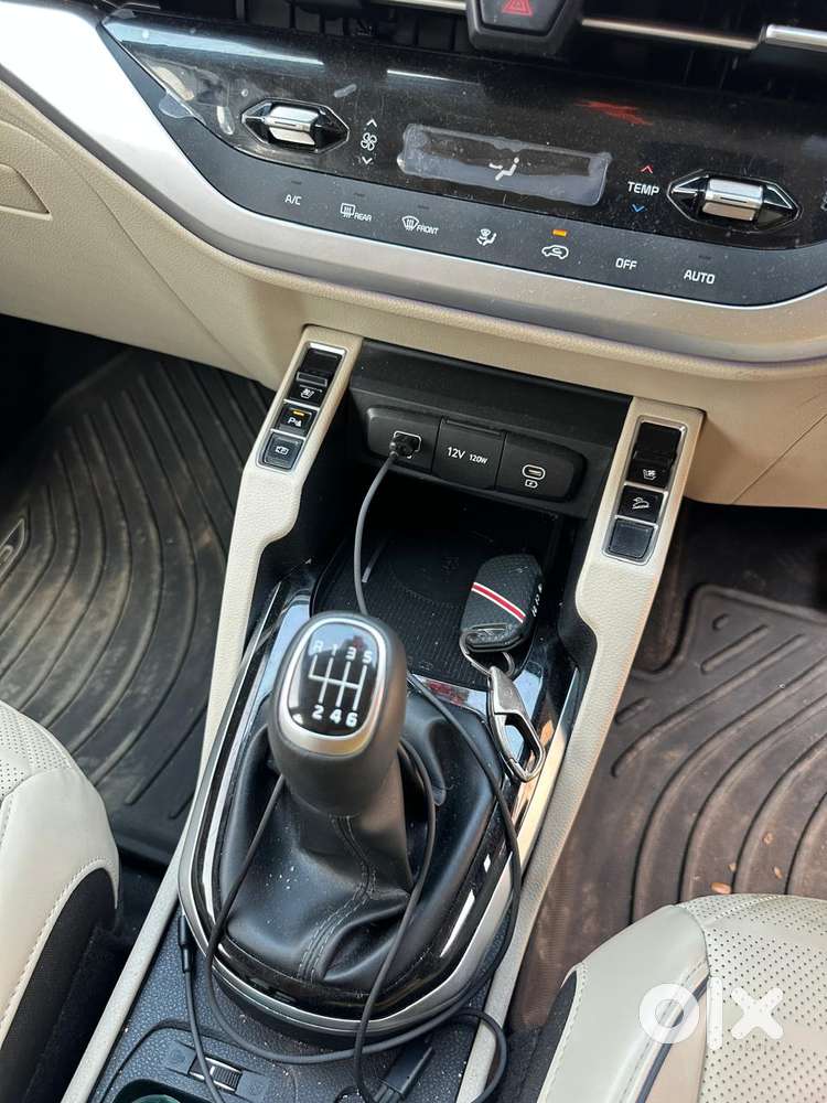 Kia Carens 1.5 Luxury Plus Turbo 6 Str, 2024, Petrol