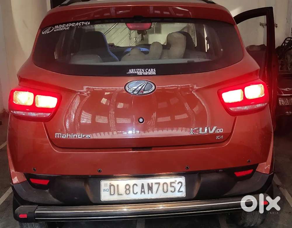 Mahindra
Kuv 100
2017