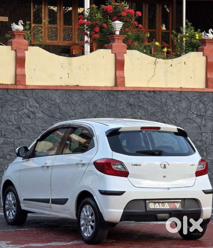 Tata Tiago 1.2 Revotron Xza, 2018, Petrol