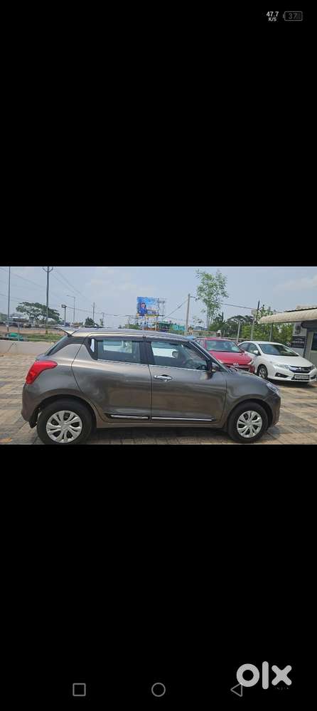 Maruti Suzuki Swift Vxi + Manual, 2021, Petrol