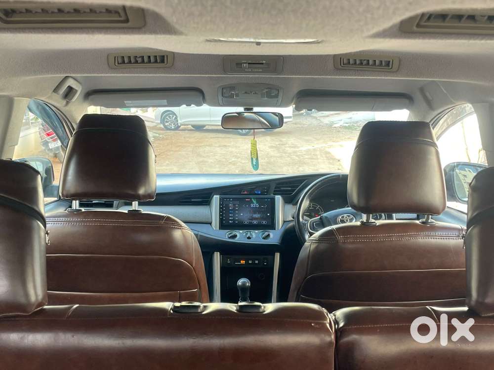 Toyota Innova Crysta 2.4 G Mt 8s, 2016, Diesel