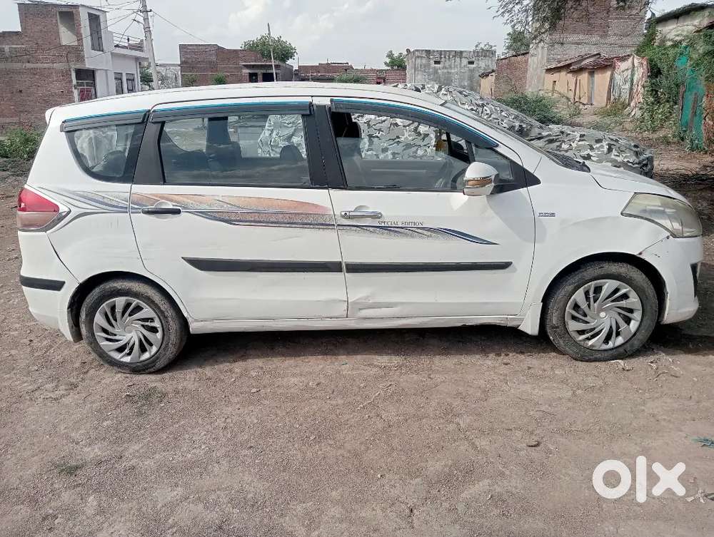 Paison Ki Avashyakta