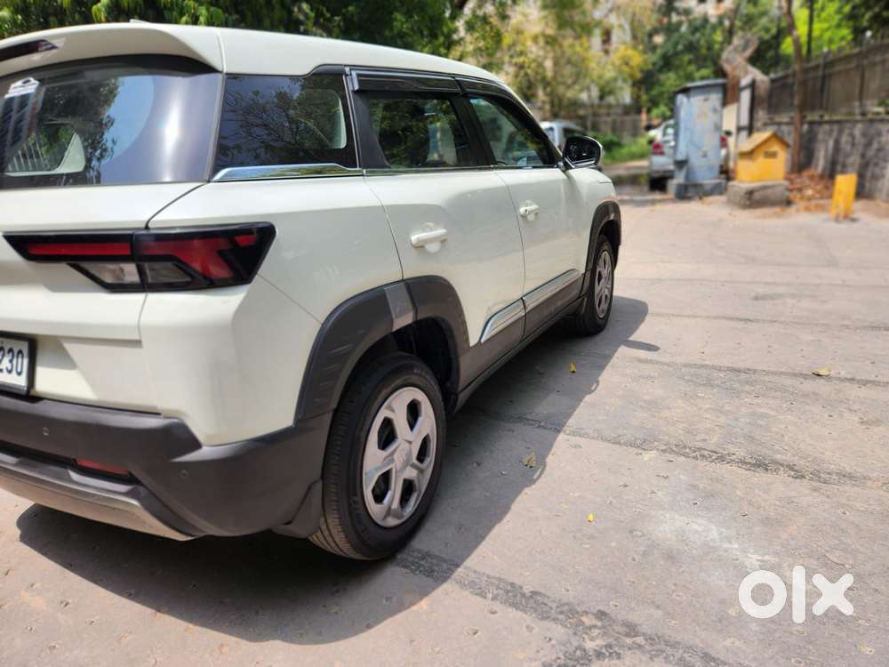 Maruti Suzuki Brezza 1.5 Lxi Smart Hybrid, 2024, Petrol